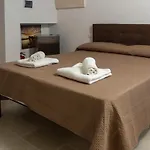 Vakantiehuis Lanucara 5 *